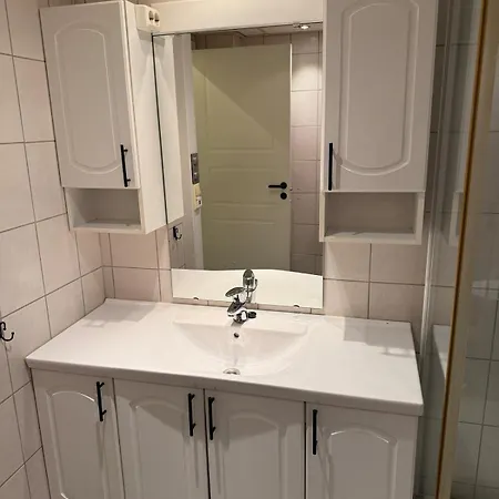 Centrally Located In The Middle Of The Center With 2 Bedrooms * Narvik
