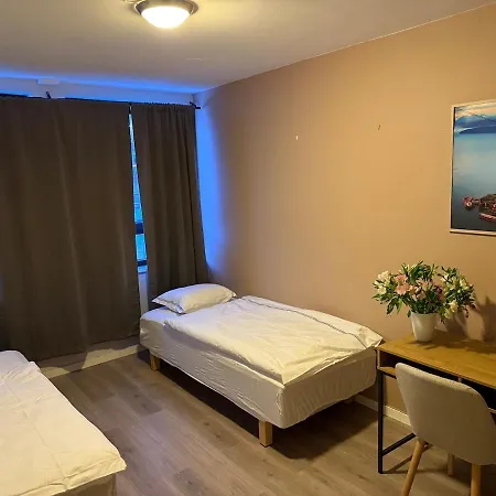 Centrally Located In The Middle Of The Center With 2 Bedrooms Daire Narvik