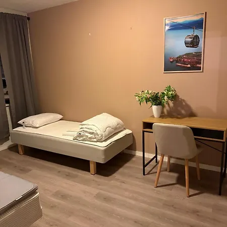 Centrally Located In The Middle Of The Center With 2 Bedrooms Daire Narvik
