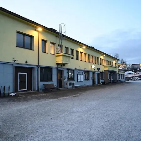 Daire Centrally Located In The Middle Of The Center With 2 Bedrooms Narvik
