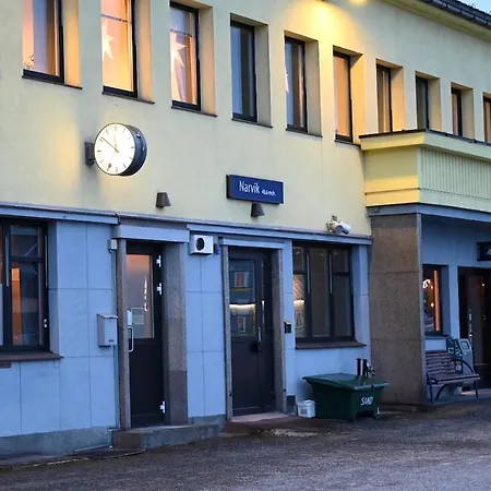 Daire Centrally Located In The Middle Of The Center With 2 Bedrooms Narvik