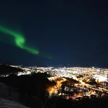 Centrally Located In The Middle Of The Center With 2 Bedrooms Daire Narvik